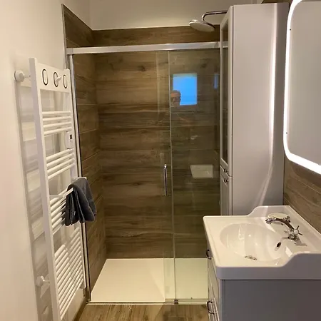 Hébergement de vacances Dépendance *